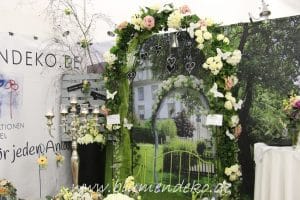 Blumendekoration Hochzeit
